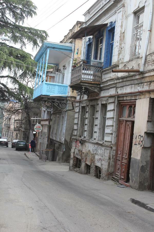 Cozy Apartment In Center Of Old Tbilisi Exterior photo